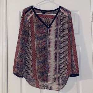 Lucky brand lightweight sheer top size Medium